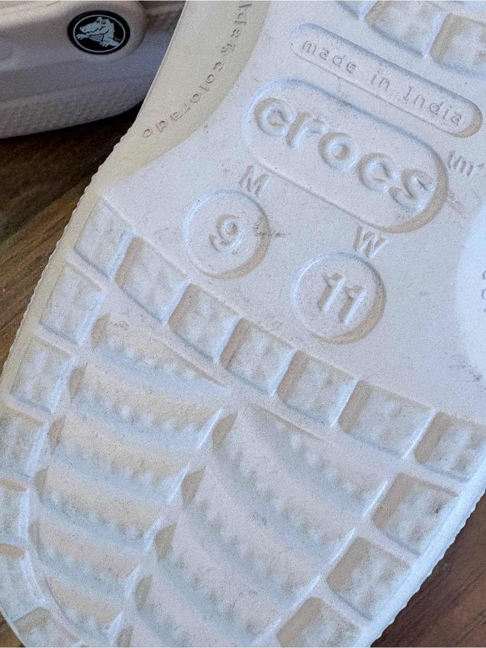 Crocs Soft Blush Pink Crocs Baya Adult Clogs Slip On Shoes Women’s 9 Men’s 11 - Picture 12 of 12
